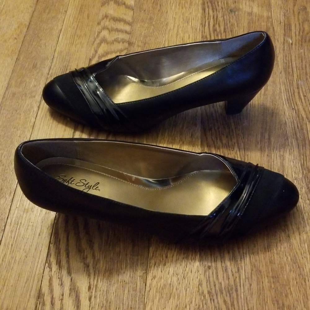 Soft Style Hush Puppies High Heels - Picture 2 of 6